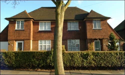 060-62 Ossulton Way